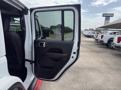 2025 Jeep Wrangler 4-Door Recon 4x4