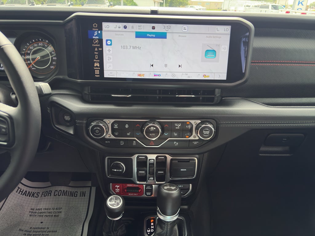 2025 Jeep Wrangler 4-Door Recon 4x4