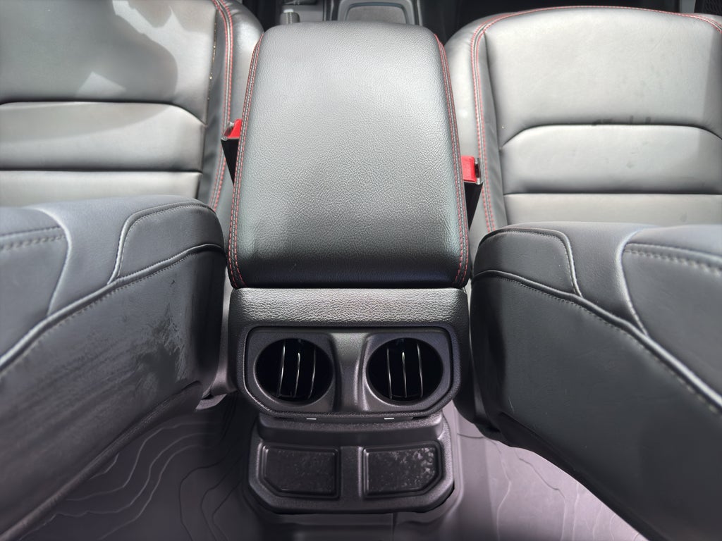 2025 Jeep Wrangler 4-Door Recon 4x4