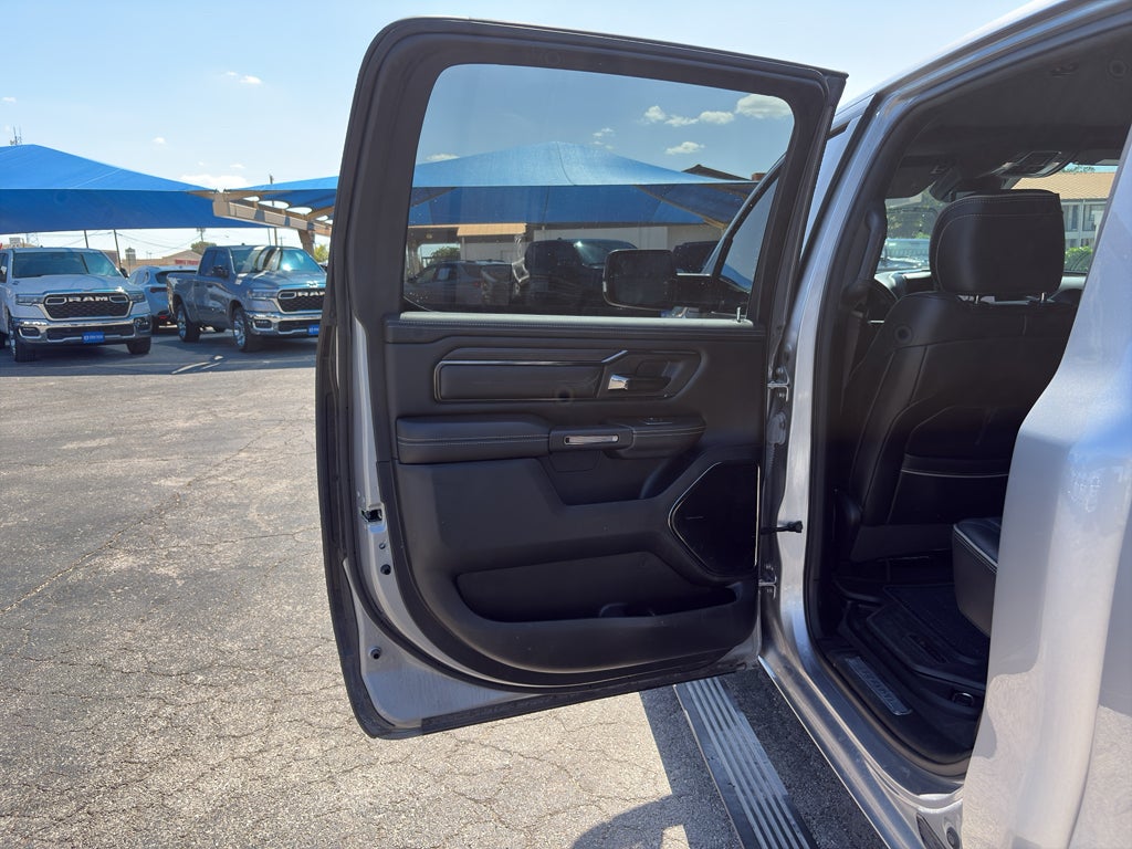 2022 RAM 1500 Limited Crew Cab 4x4 5'7" Box