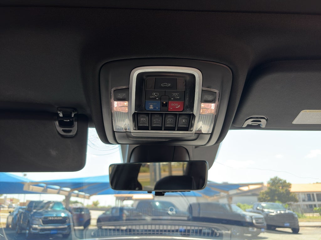 2022 RAM 1500 Limited Crew Cab 4x4 5'7" Box
