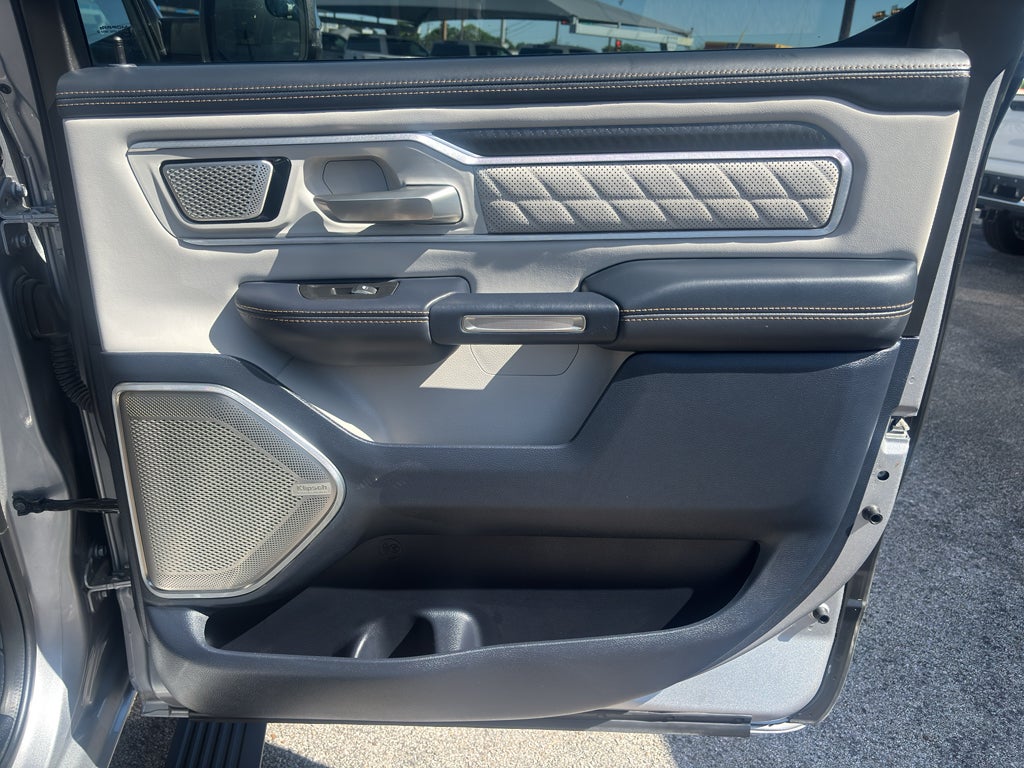2025 RAM 1500 Tungsten Crew Cab 4x4 5'7" Box