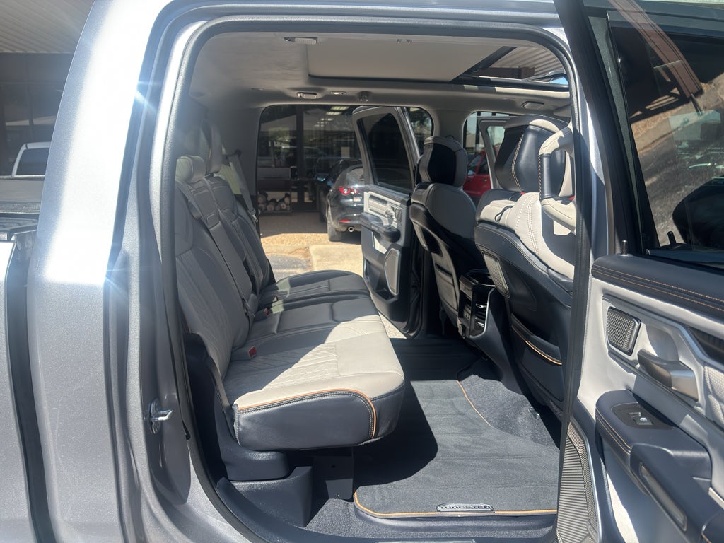 2025 RAM 1500 Tungsten Crew Cab 4x4 5'7" Box