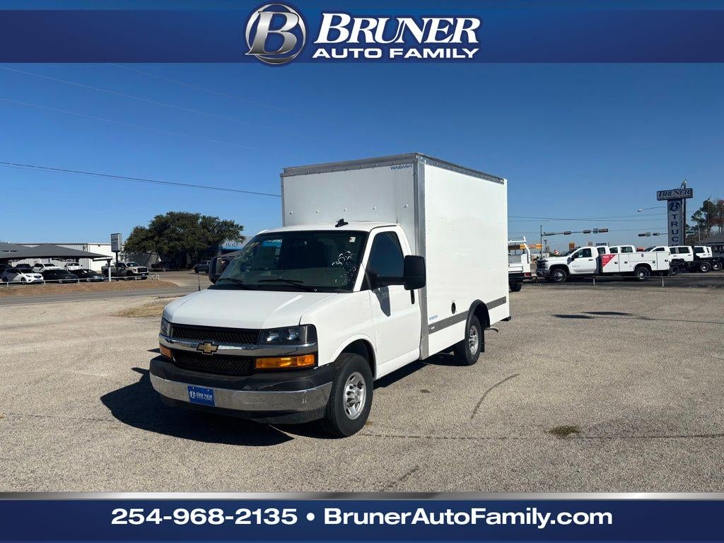 2025 Chevrolet Express Cutaway 3500 1WT