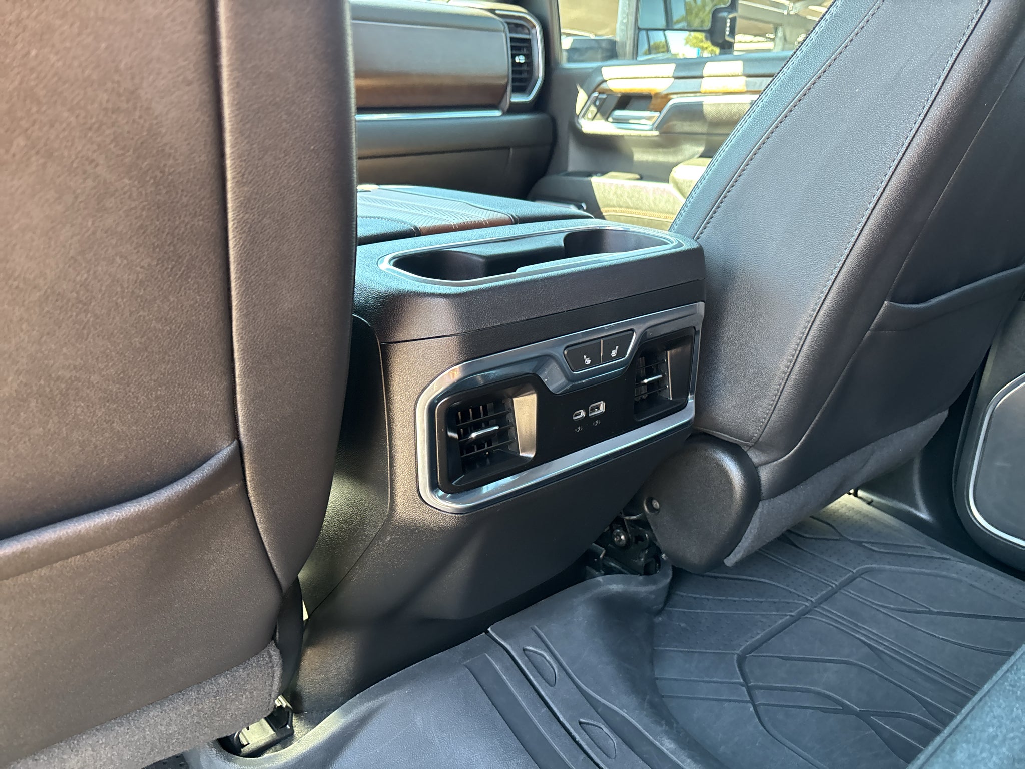 2024 Chevrolet Silverado 3500 HD High Country DRW