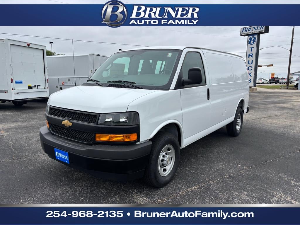 2026 Chevrolet Express Cargo 1WT