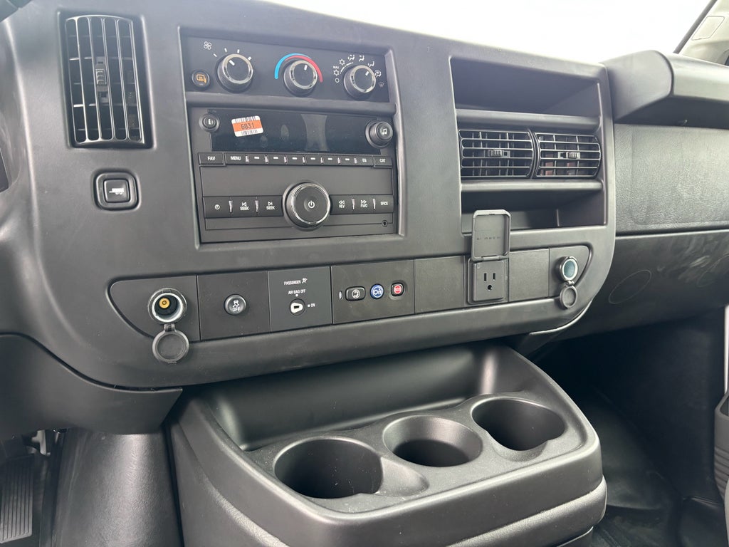 2026 Chevrolet Express Cargo 1WT