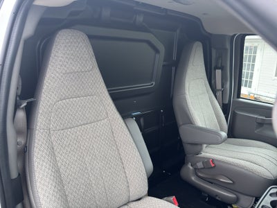 2025 Chevrolet Express Cargo WT