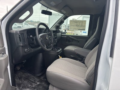 2025 Chevrolet Express Cargo WT