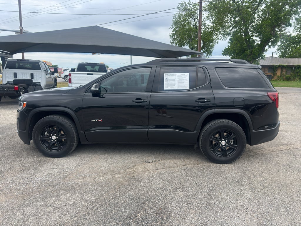 2023 GMC Acadia AT4
