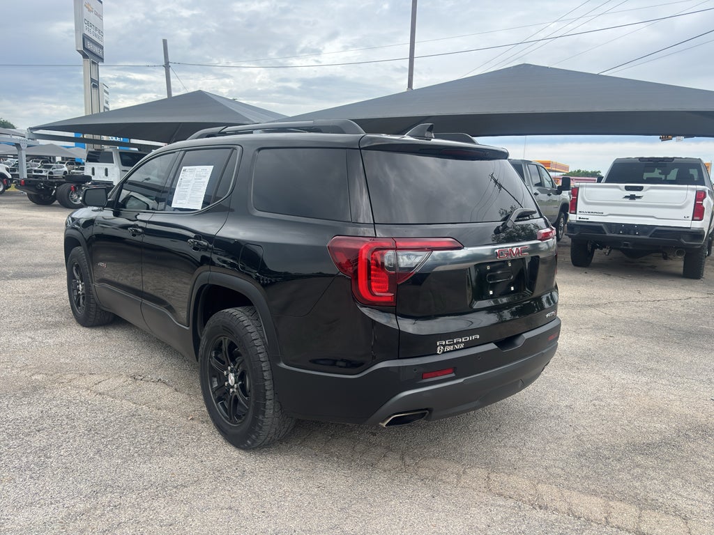 2023 GMC Acadia AT4