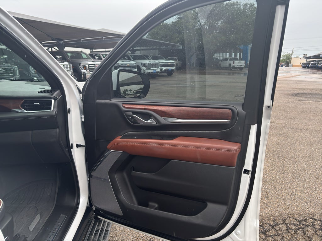 2023 GMC Yukon Denali Ultimate