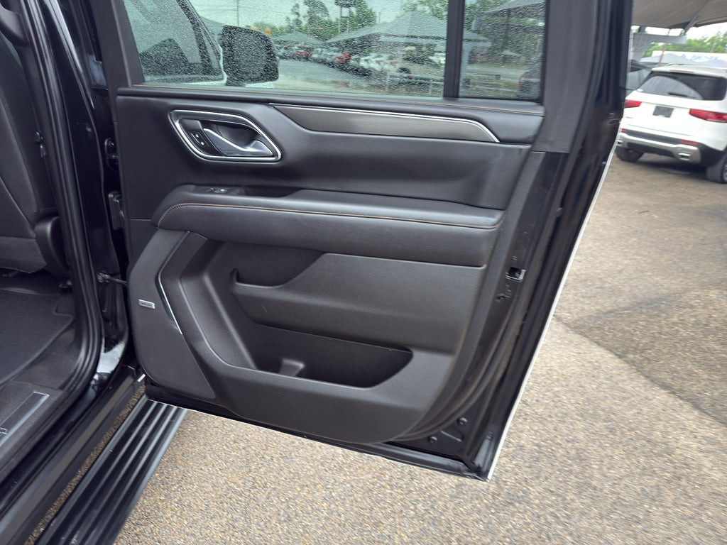 2023 GMC Yukon XL AT4