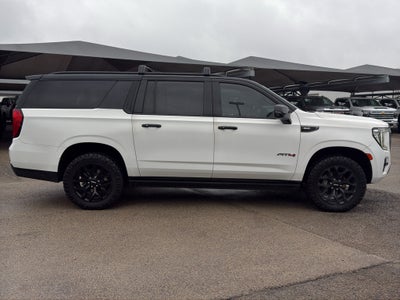 2023 GMC Yukon XL AT4
