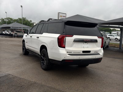 2023 GMC Yukon XL AT4
