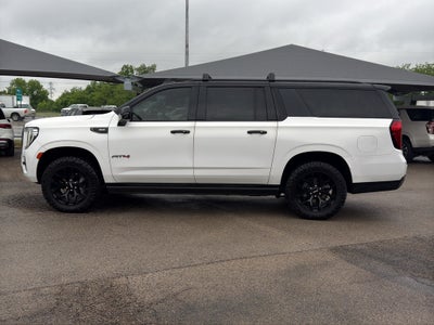 2023 GMC Yukon XL AT4