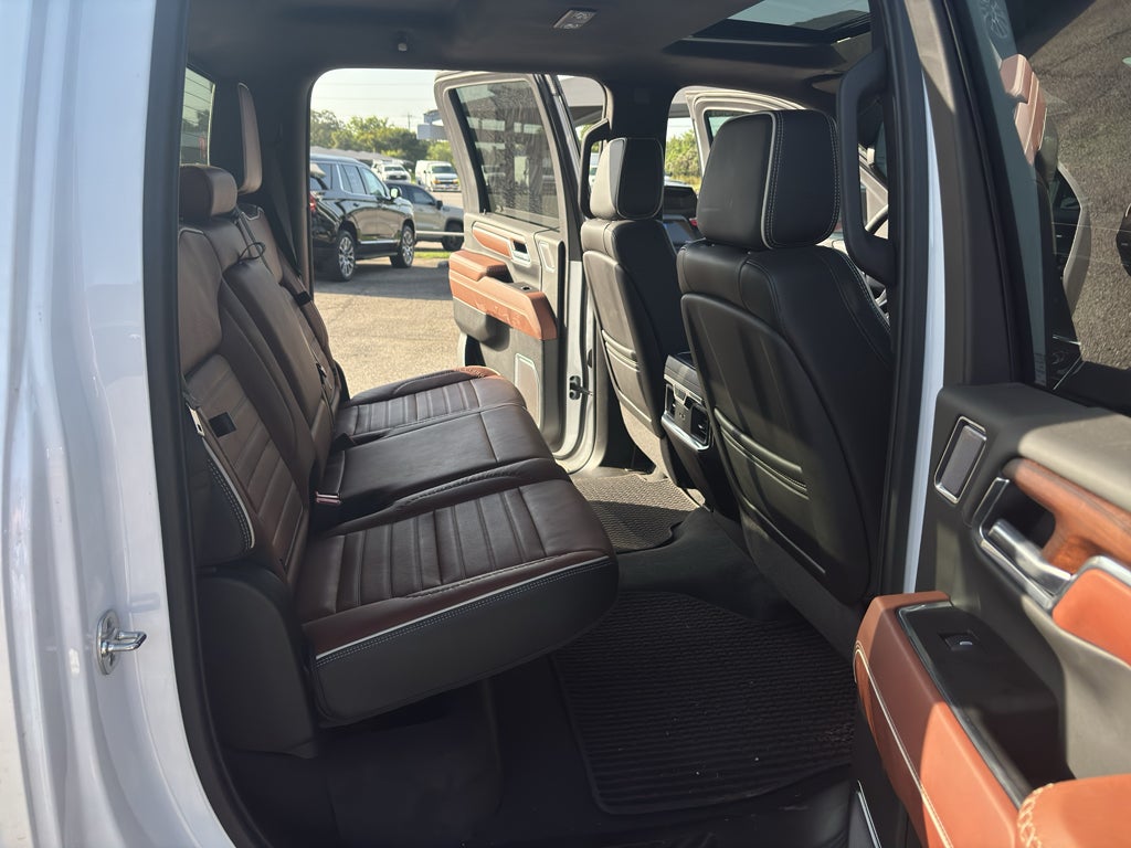 2025 GMC Sierra 3500 HD Denali Ultimate DRW