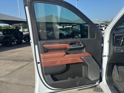 2025 GMC Sierra 3500 HD Denali Ultimate DRW