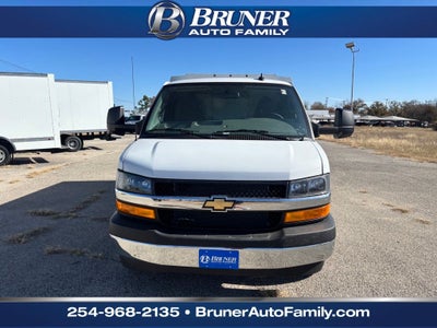 2025 Chevrolet Express Cutaway 3500 1WT