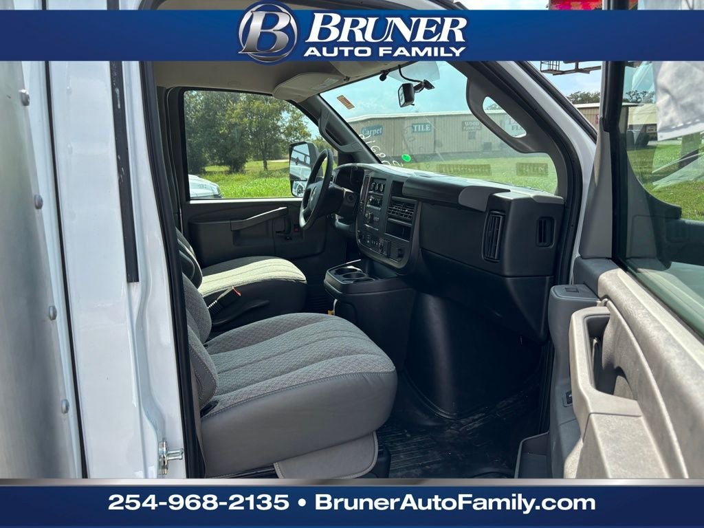 2025 Chevrolet Express Cutaway 4500 2WT