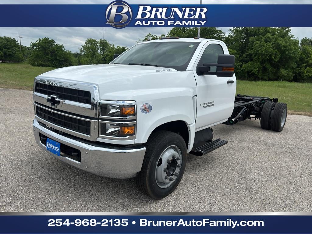 2025 Chevrolet Silverado 5500 HD Work Truck