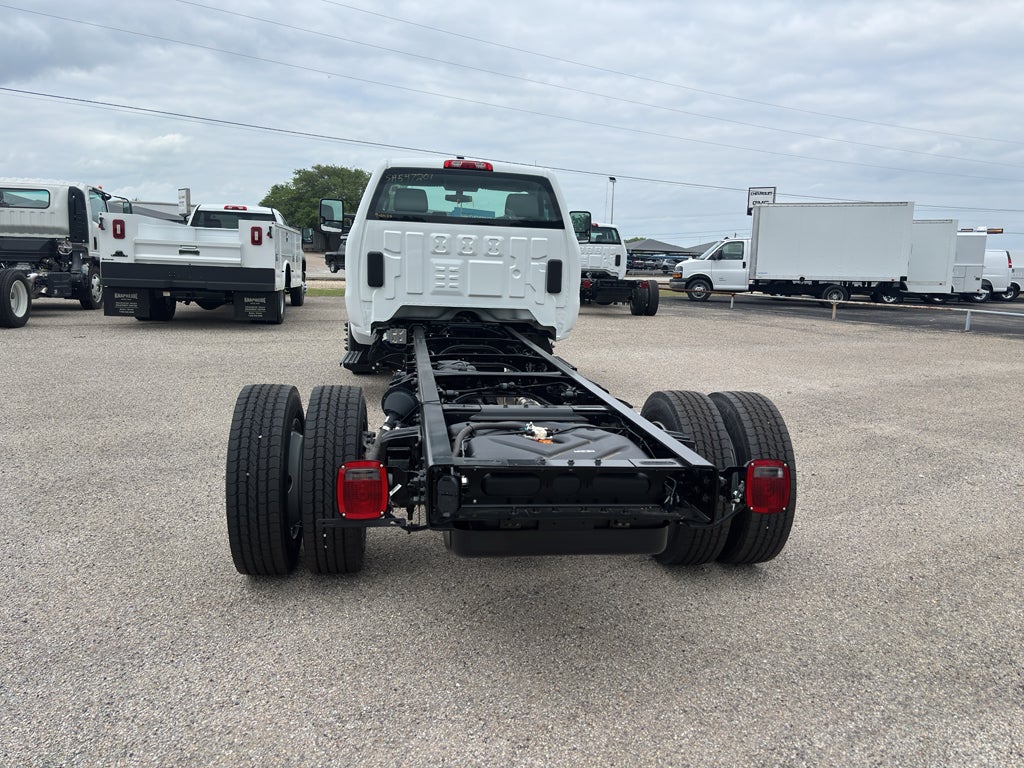 2025 Chevrolet Silverado 5500 HD Work Truck