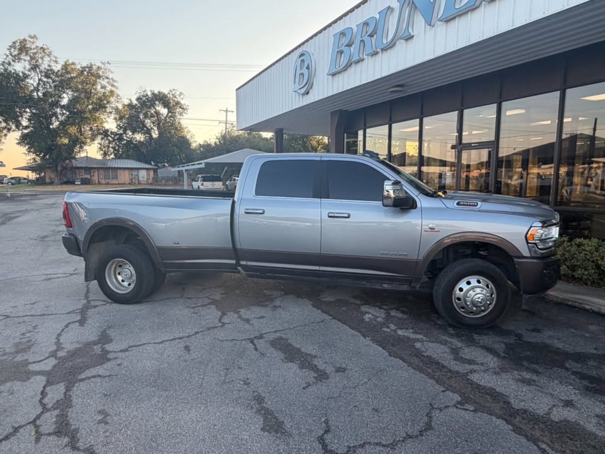 2023 RAM 3500 Limited Longhorn Crew Cab 4x4 8' Box