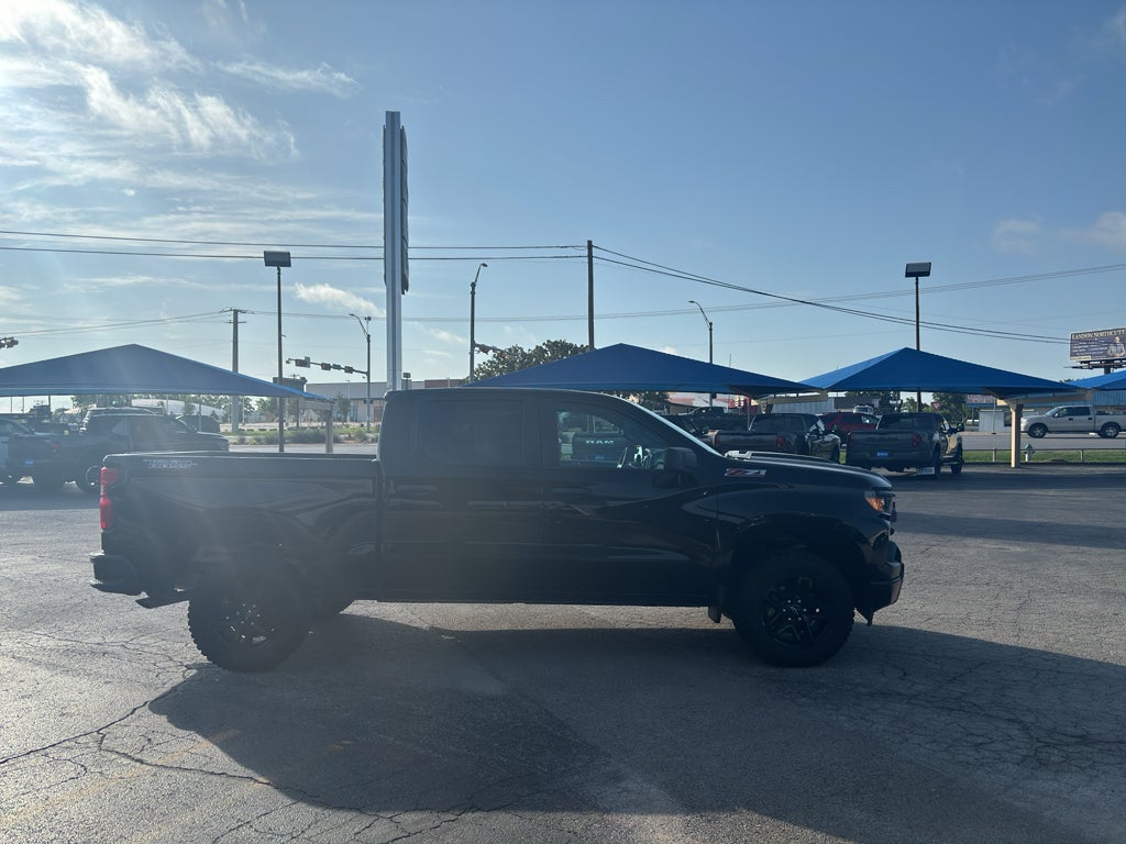 2022 Chevrolet Silverado 1500 Custom Trail Boss