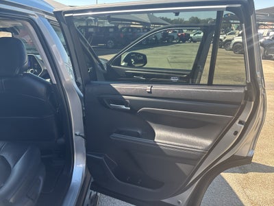 2024 Toyota Highlander Hybrid XLE