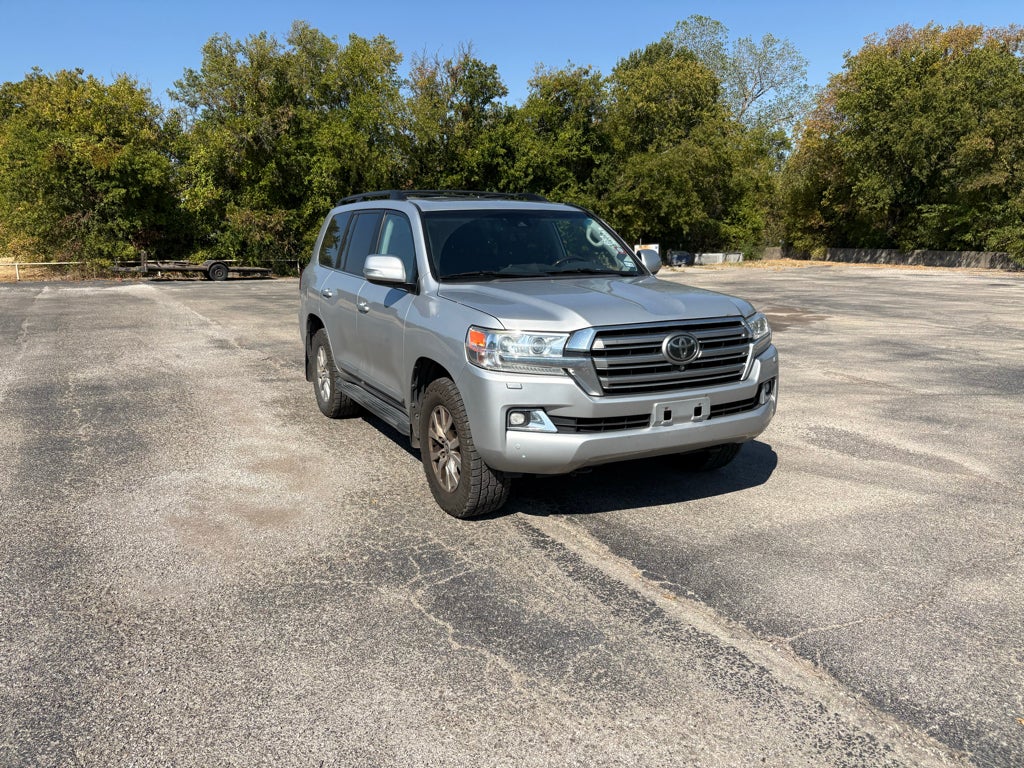 2016 Toyota Land Cruiser Base