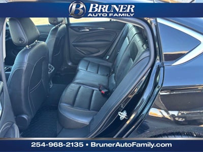 2019 Buick Regal Sportback Essence