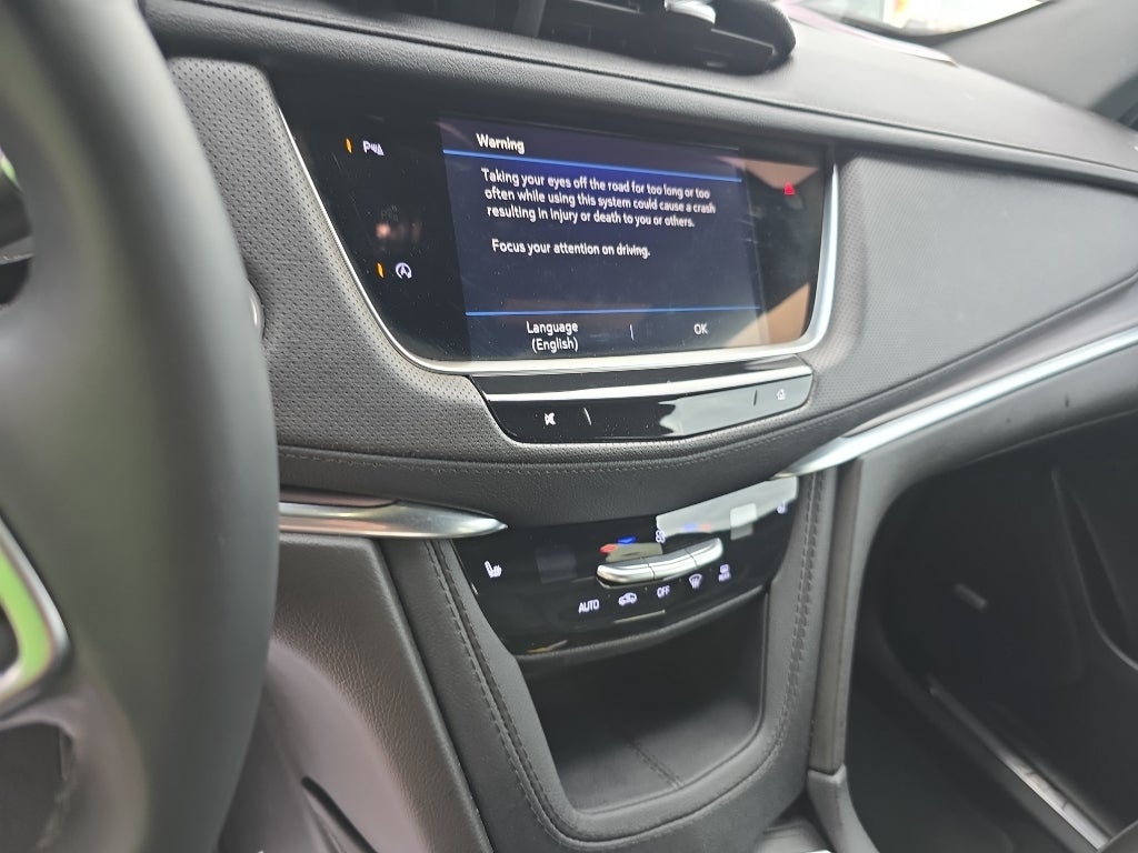 2024 Cadillac XT5 Luxury