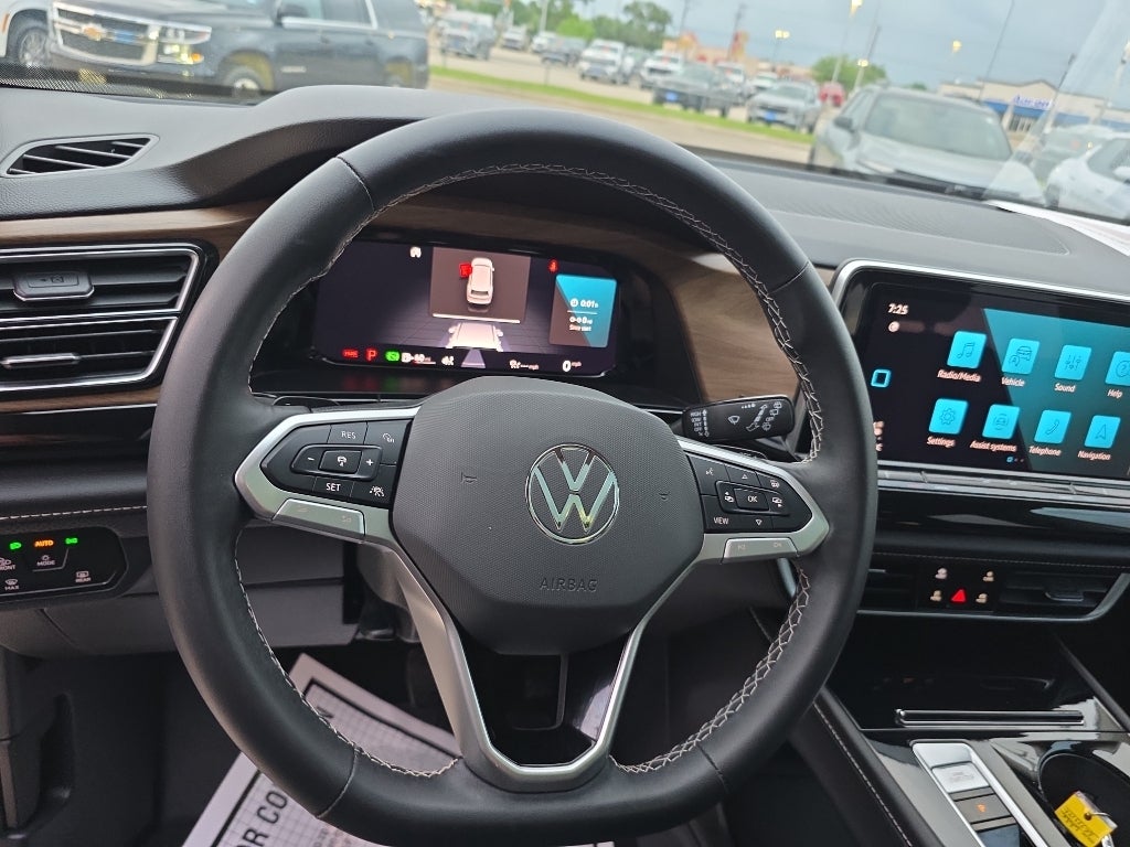 2024 Volkswagen Atlas 2.0T SE w/Technology