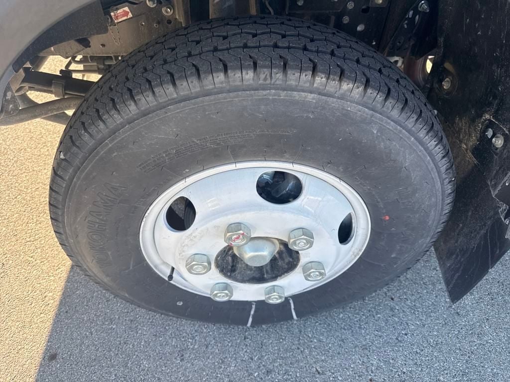 2024 Chevrolet Low Cab Forward 3500 HG 1WT