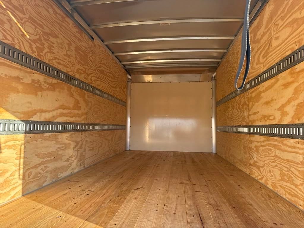 2025 Chevrolet Low Cab Forward 4500 HG 1WT