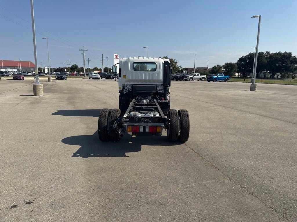 2025 Chevrolet Low Cab Forward 4500 HG 1WT