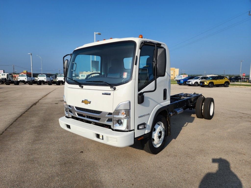 2025 Chevrolet Low Cab Forward 5500 HG 1WT