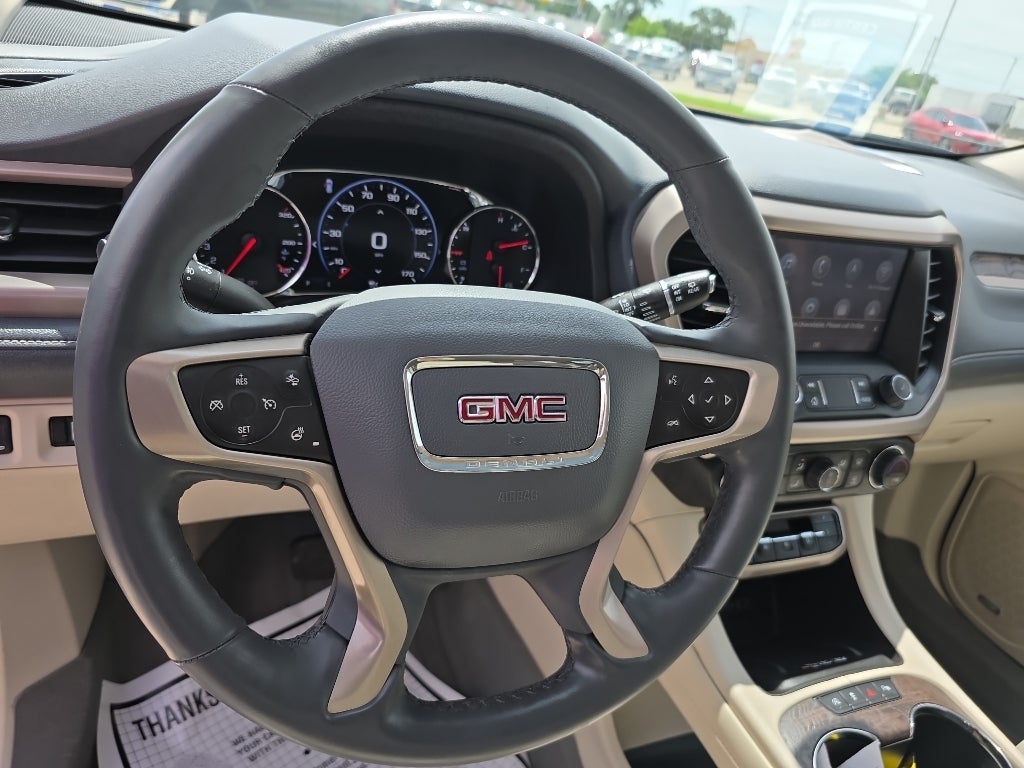 2023 GMC Acadia Denali