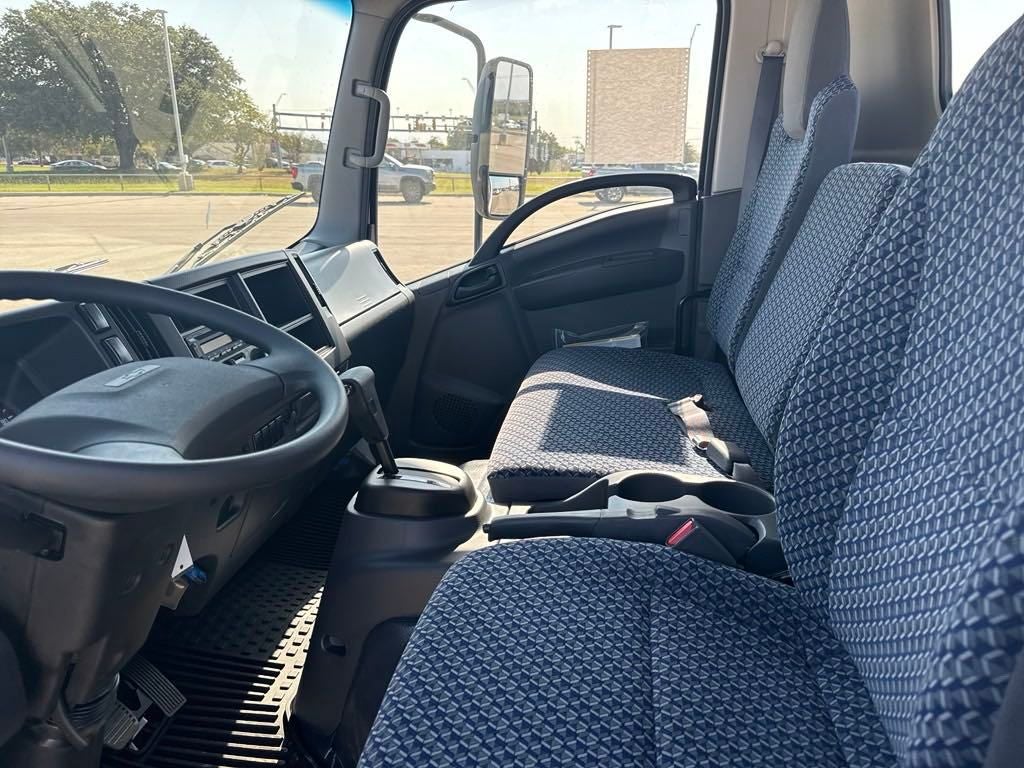 2025 Chevrolet Low Cab Forward 4500 HG 1WT