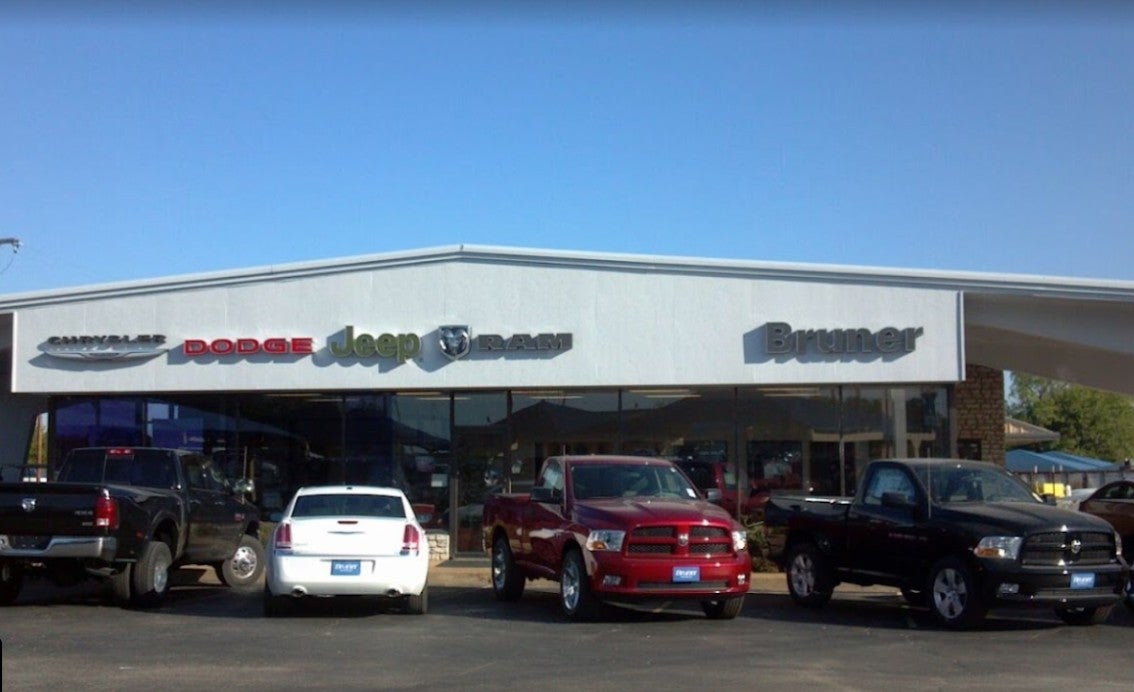 Bruner Chevy GM Storefront in Stephenville TX